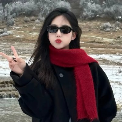 芒果和红色轮椅